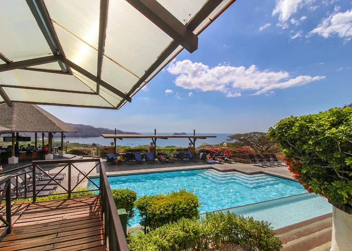 Villa Access & Perks: Playa Hermana Playa Hermosa (Guanacaste)